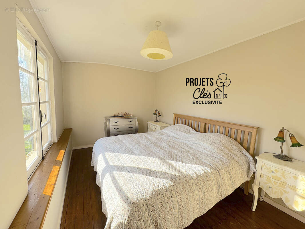 Maison à SAINT-PAUL-MONT-PENIT