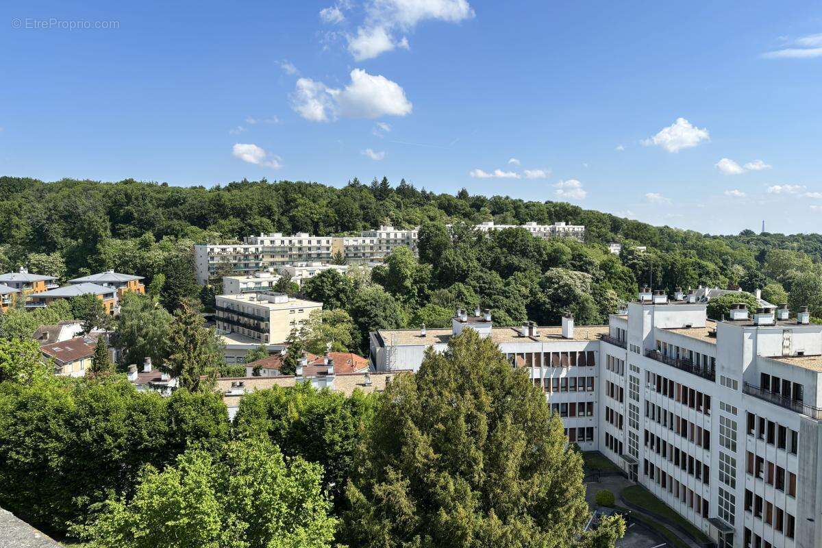 Appartement à VILLE-D&#039;AVRAY