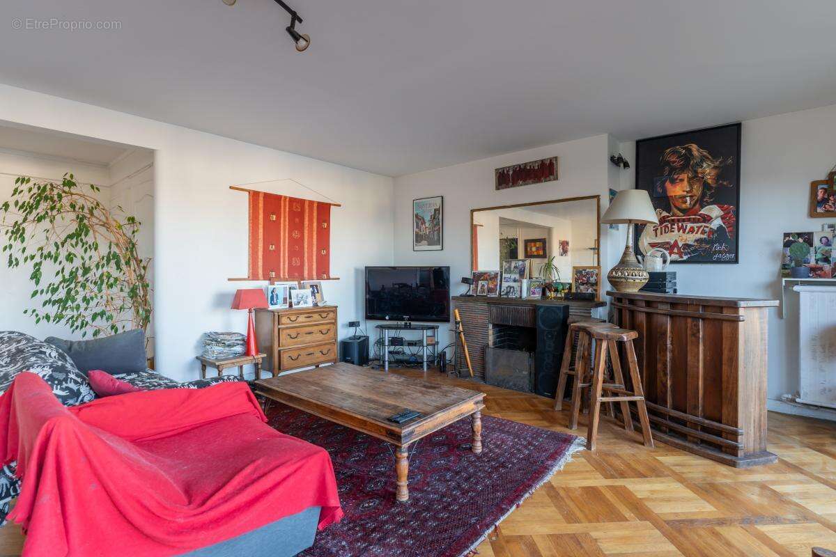 Appartement à VILLE-D&#039;AVRAY