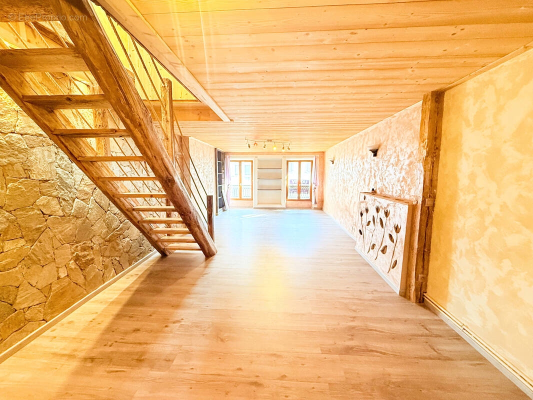 Appartement à MONTMELIAN