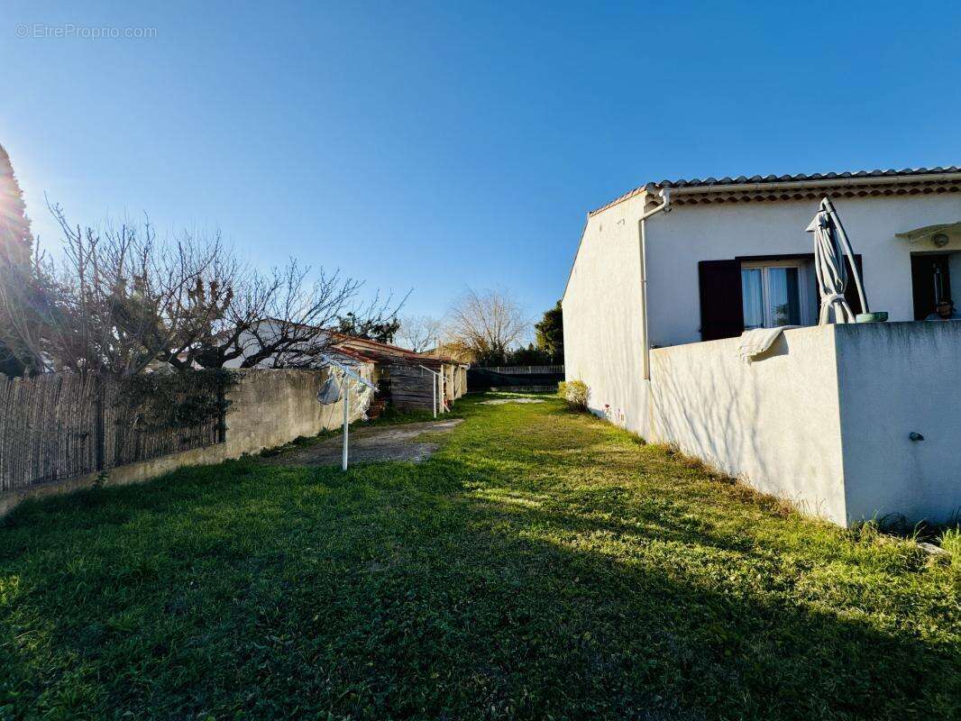 Maison à SAINT-VICTORET