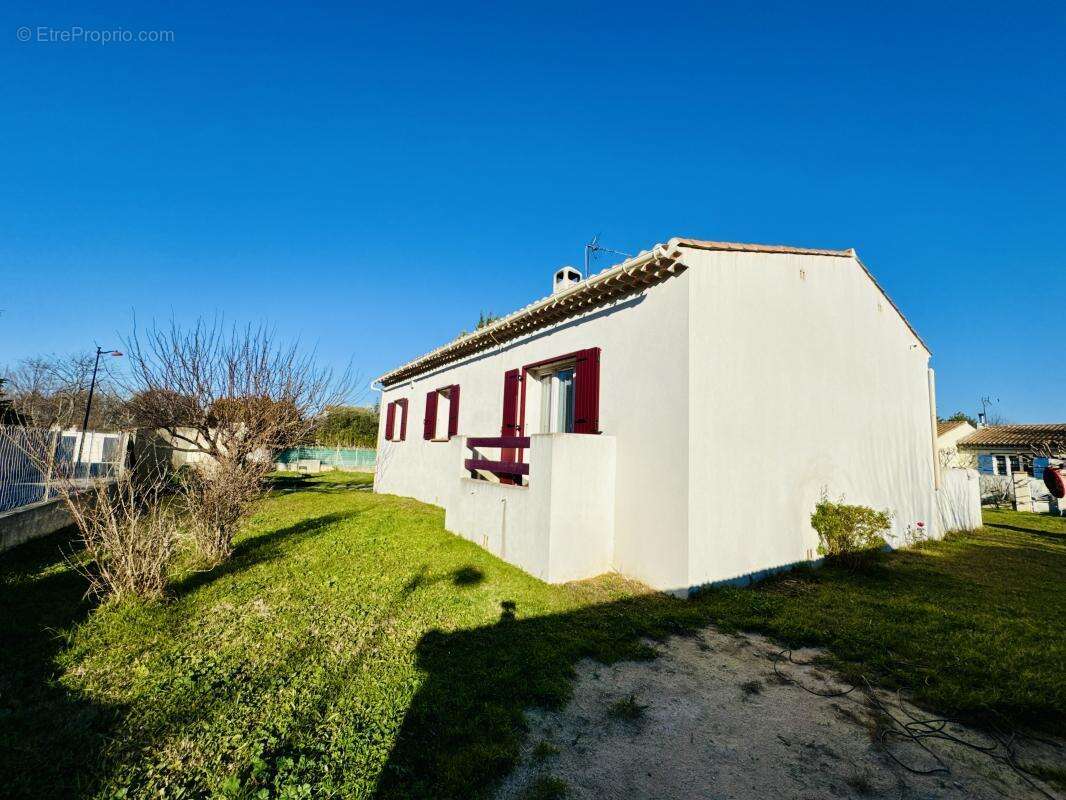 Maison à SAINT-VICTORET