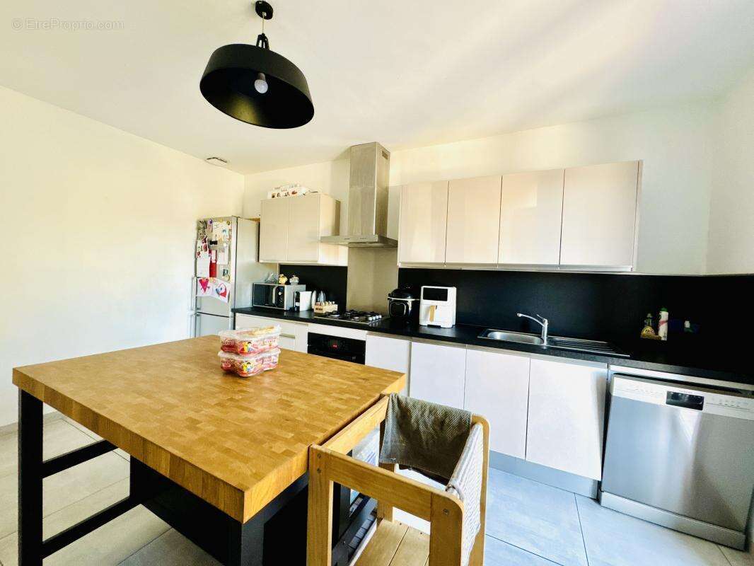 Maison à SAINT-VICTORET