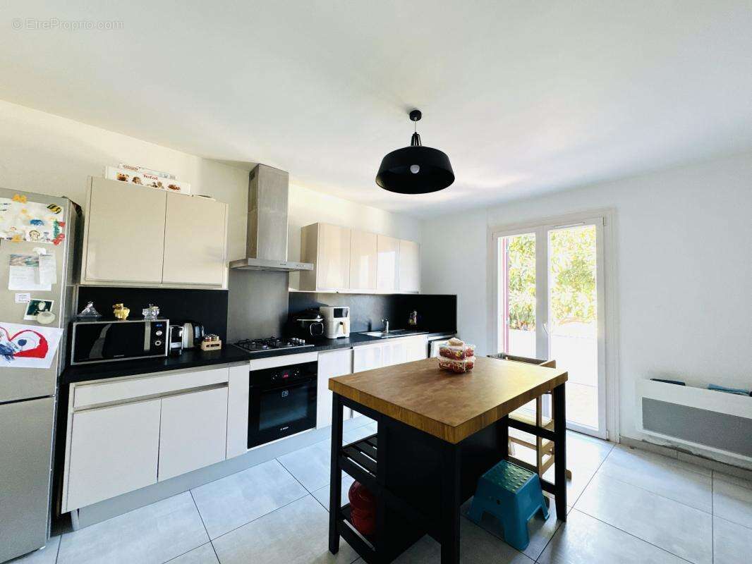 Maison à SAINT-VICTORET