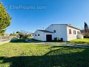 Maison à SAINT-VICTORET