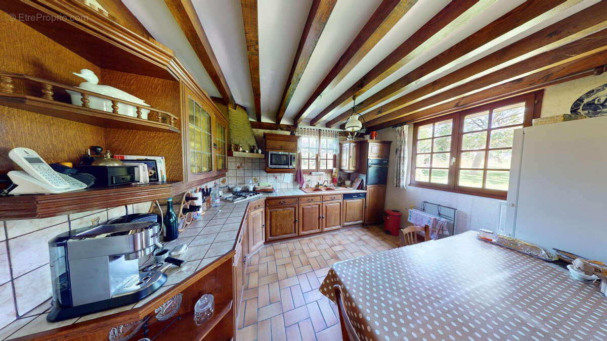 Maison à SAINT-GILLES-DE-LA-NEUVILLE