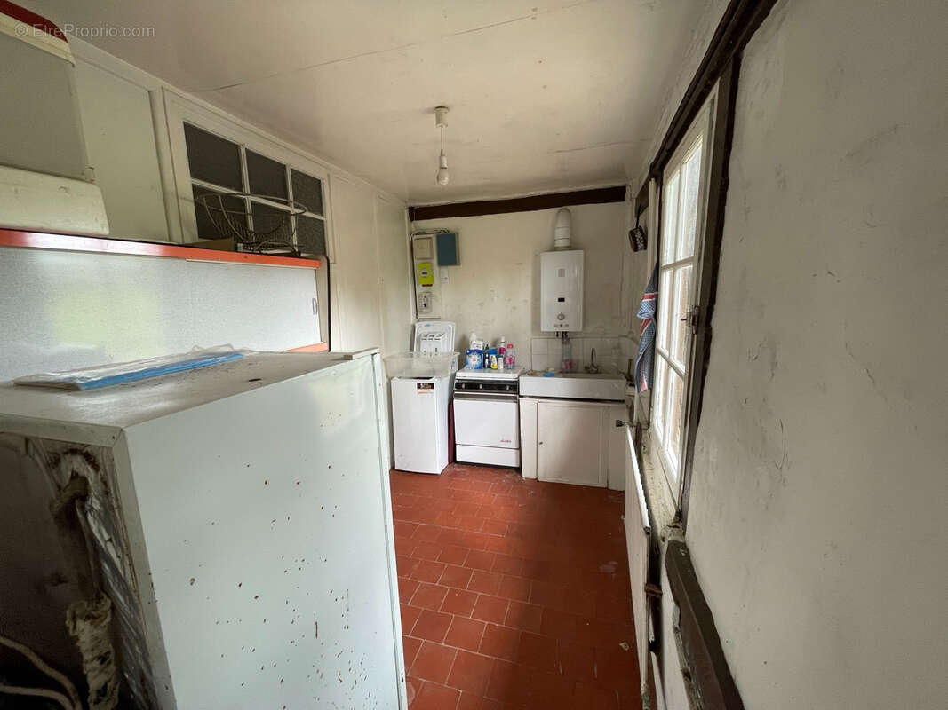 Maison à SAINT-GILLES-DE-LA-NEUVILLE