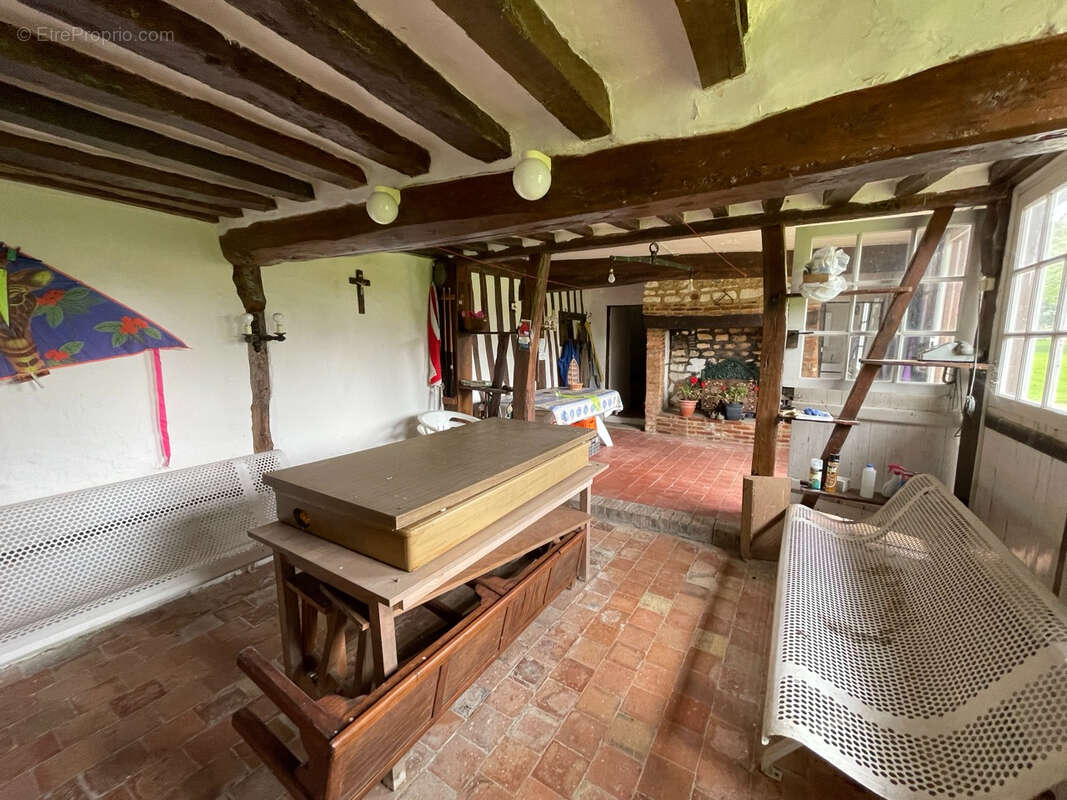 Maison à SAINT-GILLES-DE-LA-NEUVILLE