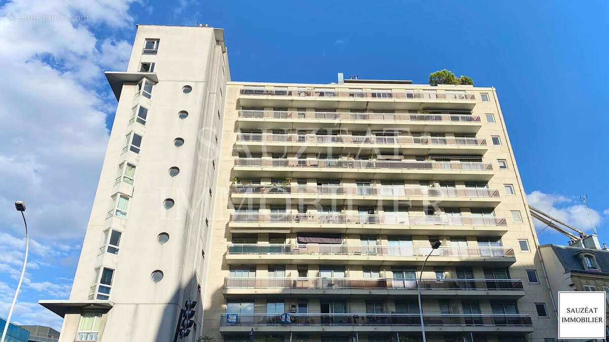 Parking à MONTROUGE