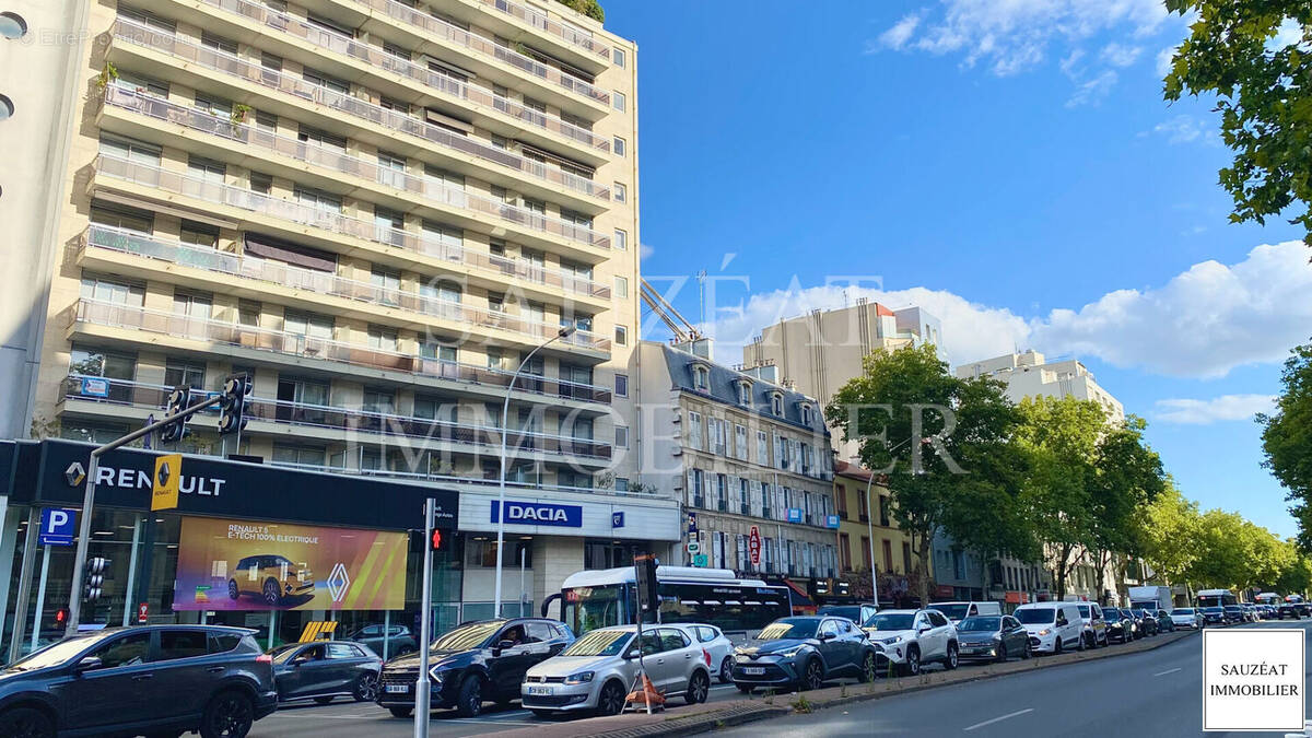 Parking à MONTROUGE