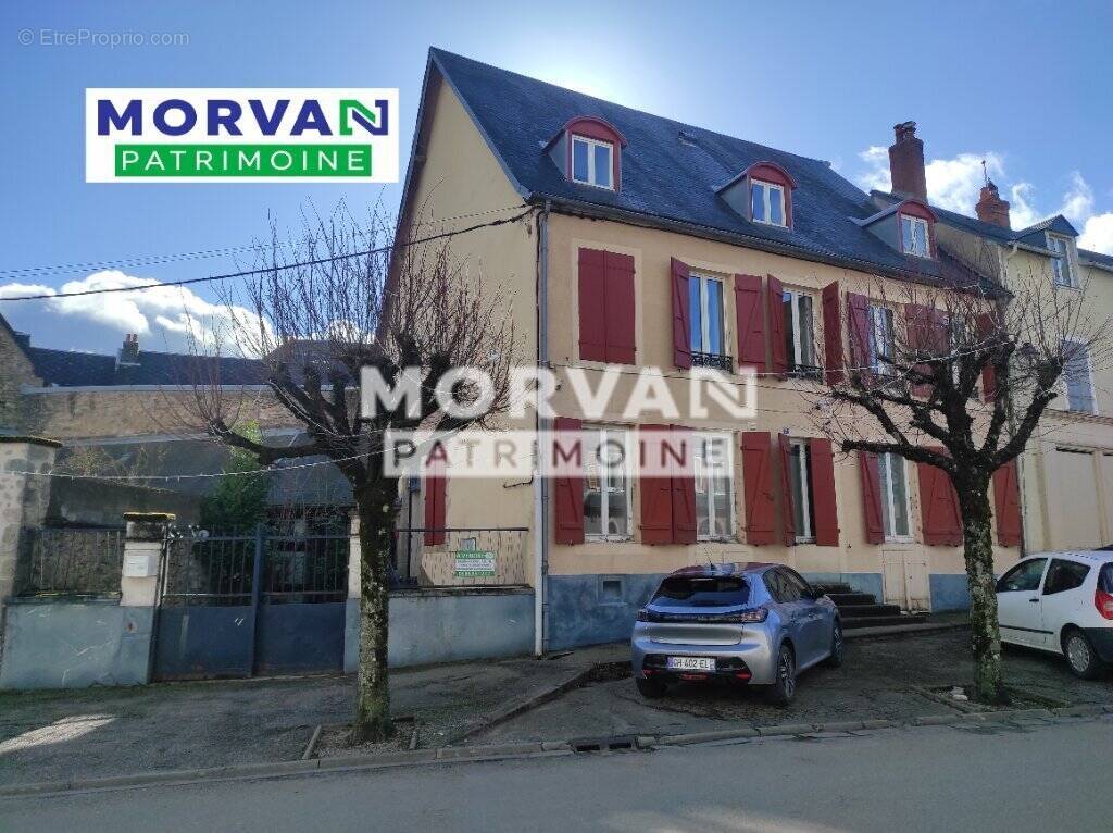 Maison à CHATEAU-CHINON(VILLE)