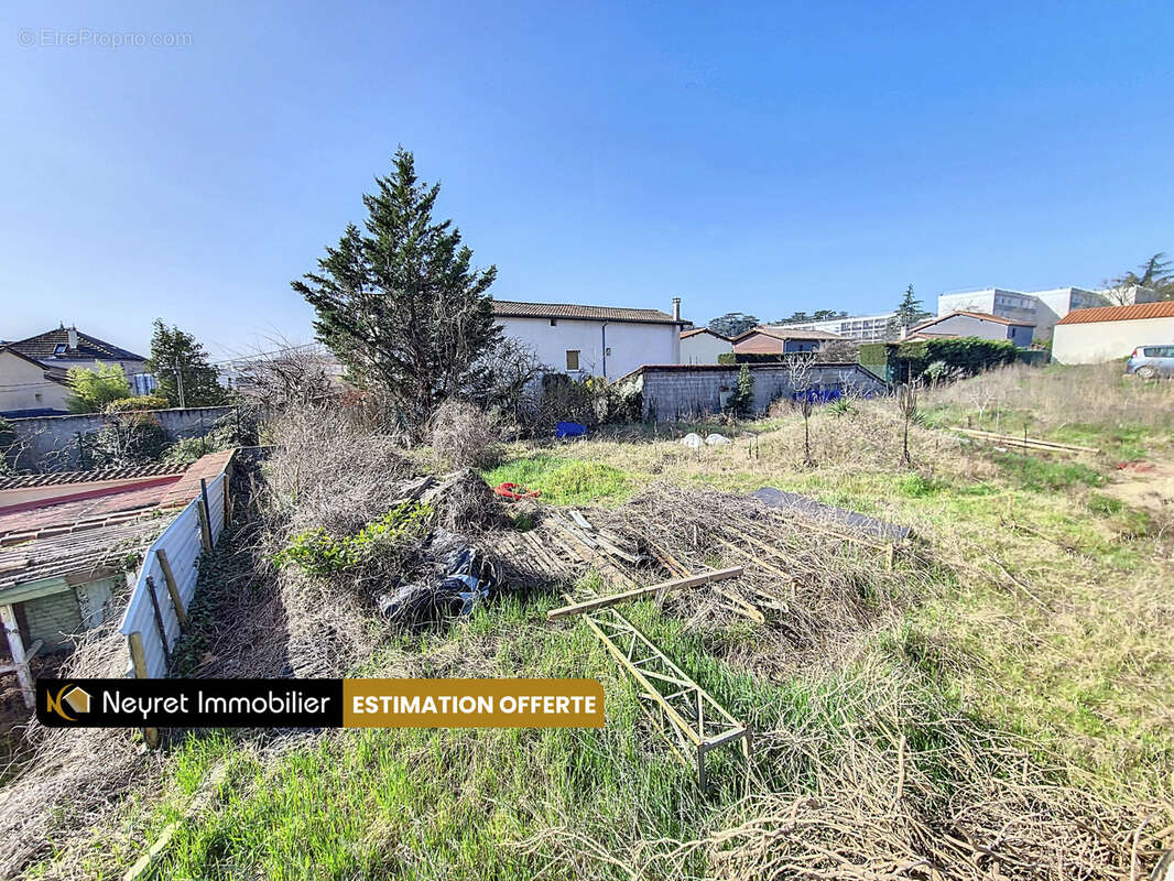 Terrain à VERNAISON