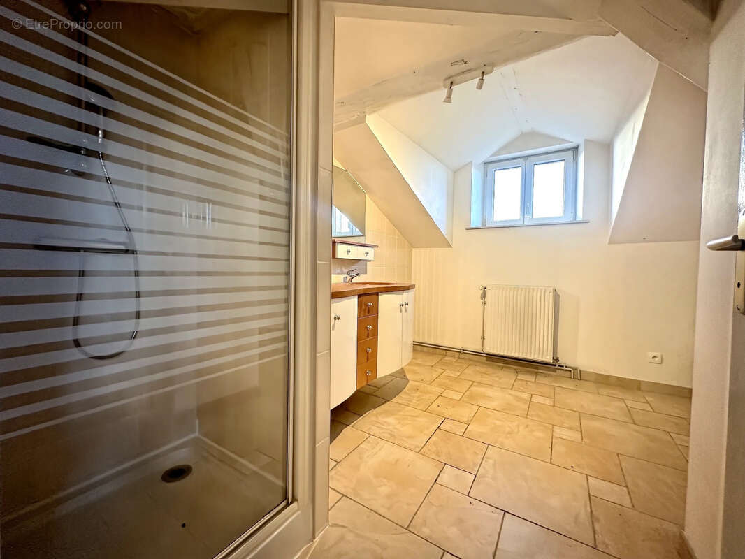 Appartement à JEZAINVILLE