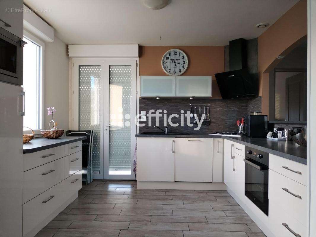 Maison à SAINT-JEAN-DE-DAYE