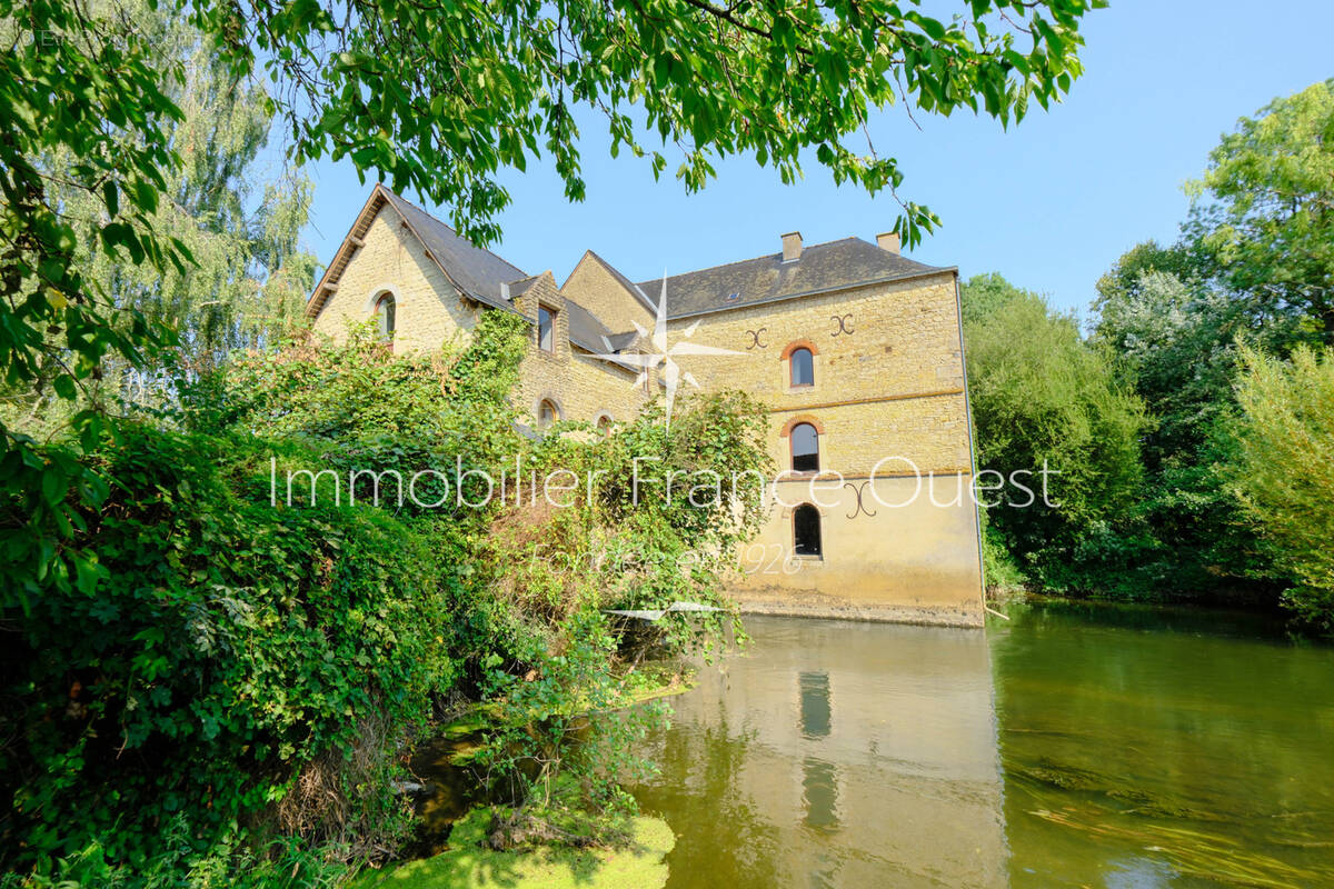 Maison à NOYEN-SUR-SARTHE