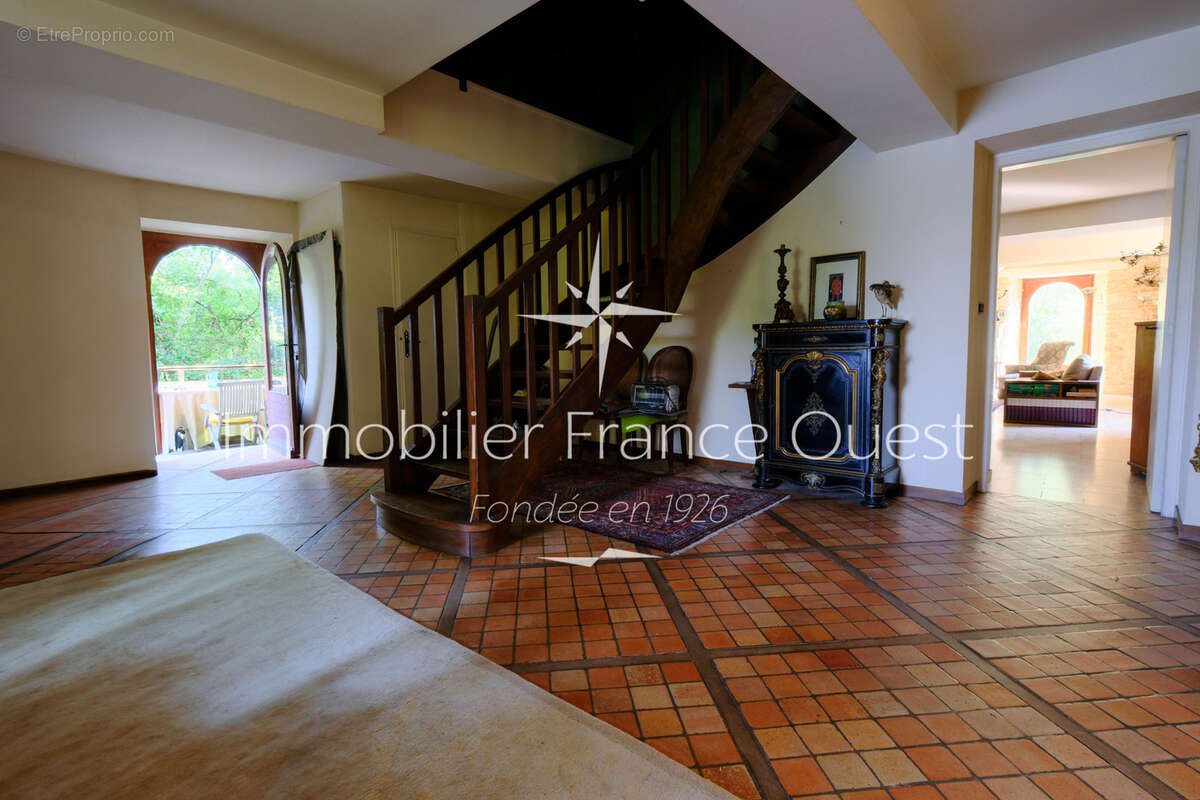 Maison à NOYEN-SUR-SARTHE