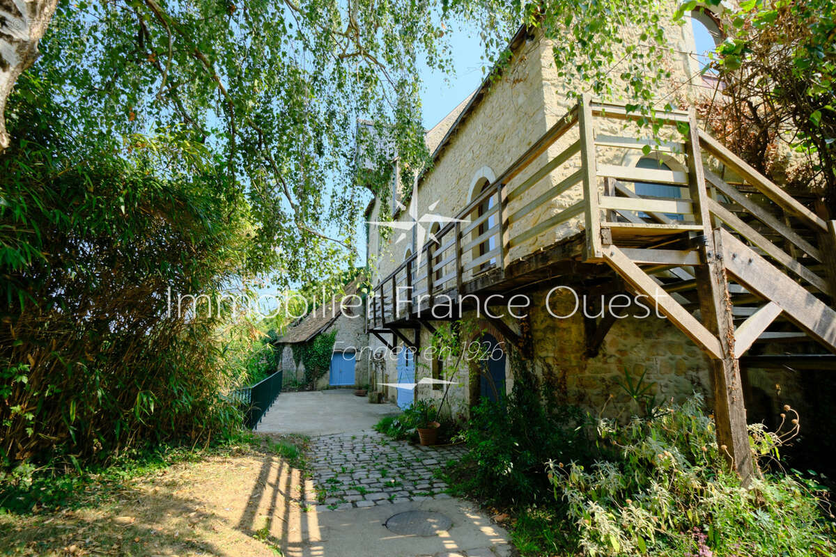 Maison à NOYEN-SUR-SARTHE
