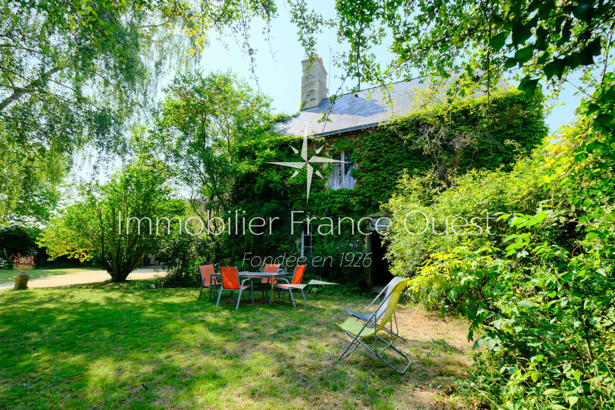 Maison à NOYEN-SUR-SARTHE