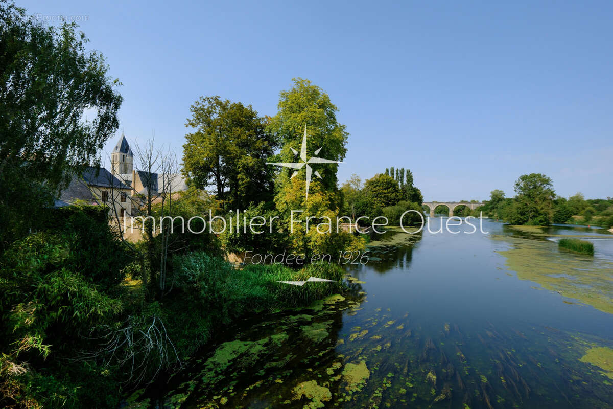 Maison à NOYEN-SUR-SARTHE