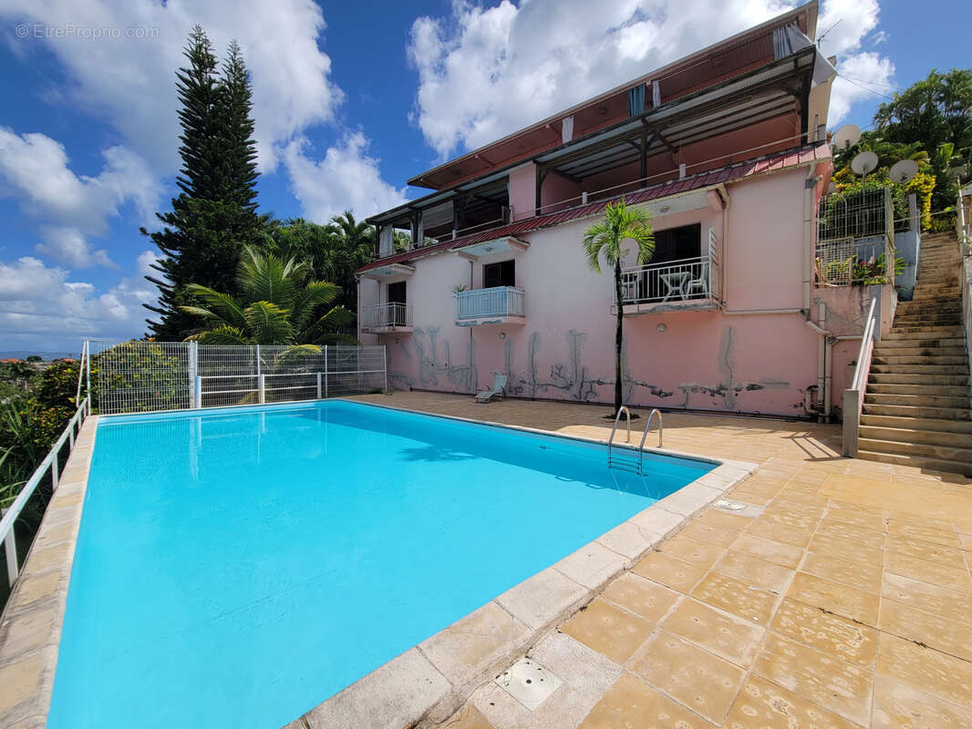 Appartement à LES TROIS-ILETS