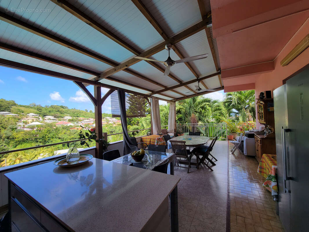 Appartement à LES TROIS-ILETS