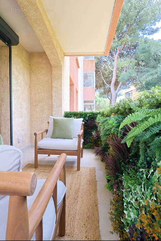 Appartement à FREJUS