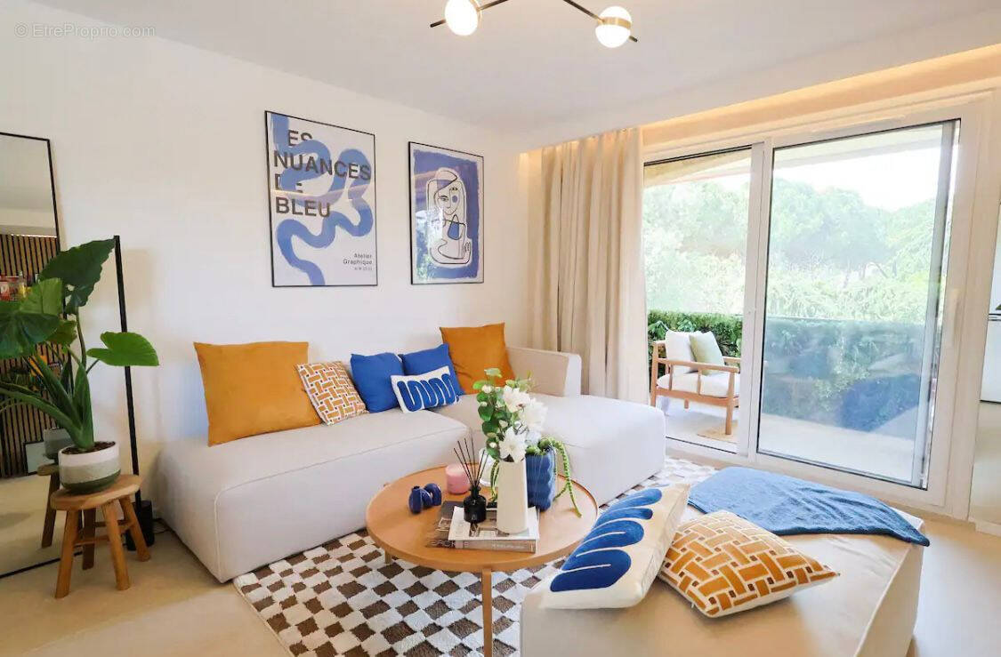 Appartement à FREJUS