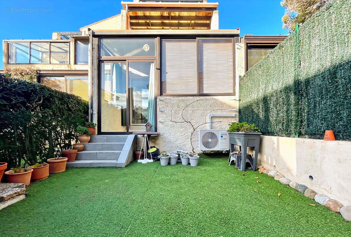 Appartement à SAUSSET-LES-PINS