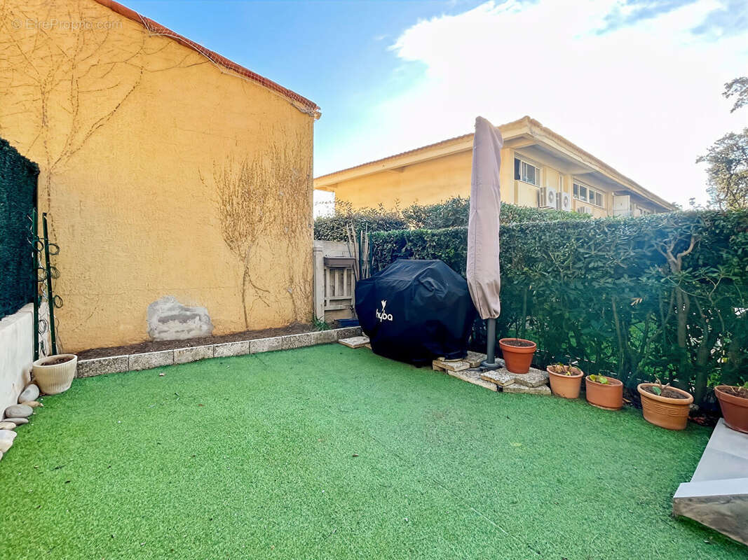 Appartement à SAUSSET-LES-PINS