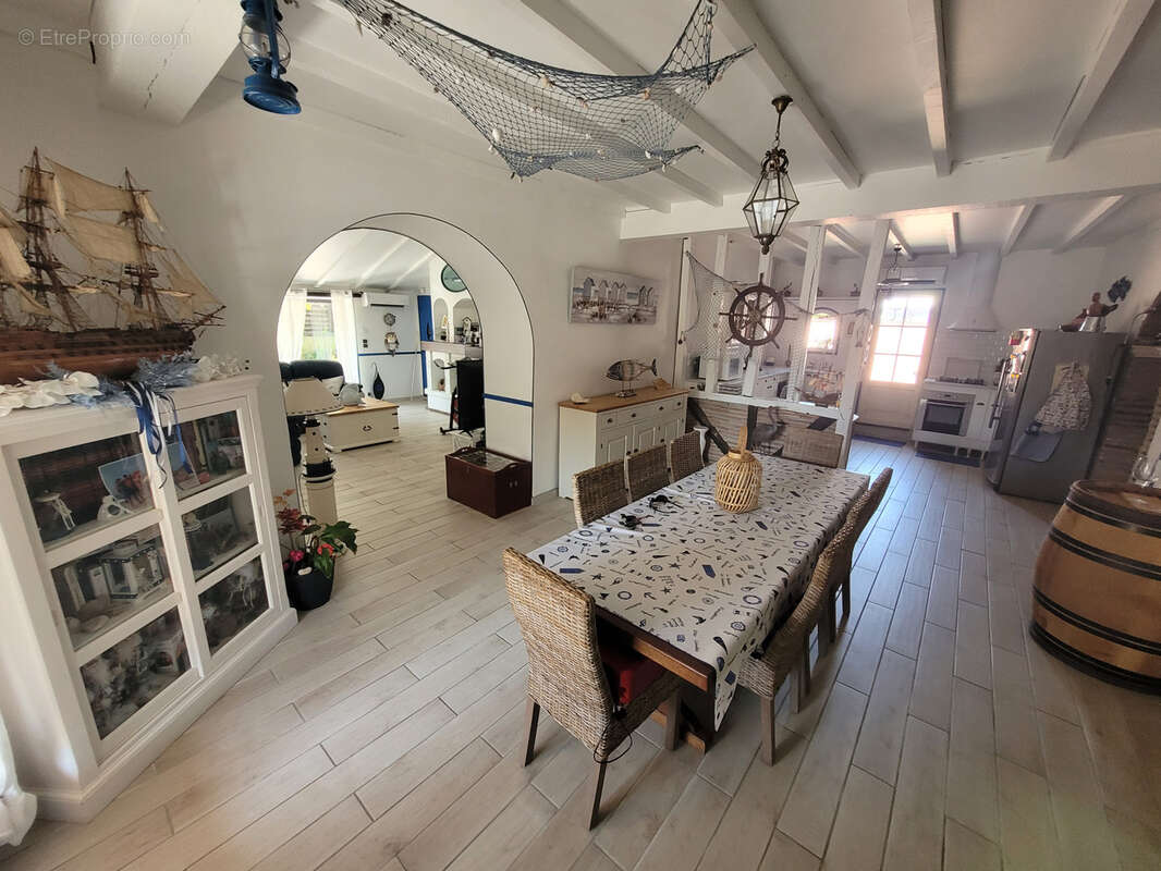 Maison à BIRAC-SUR-TREC