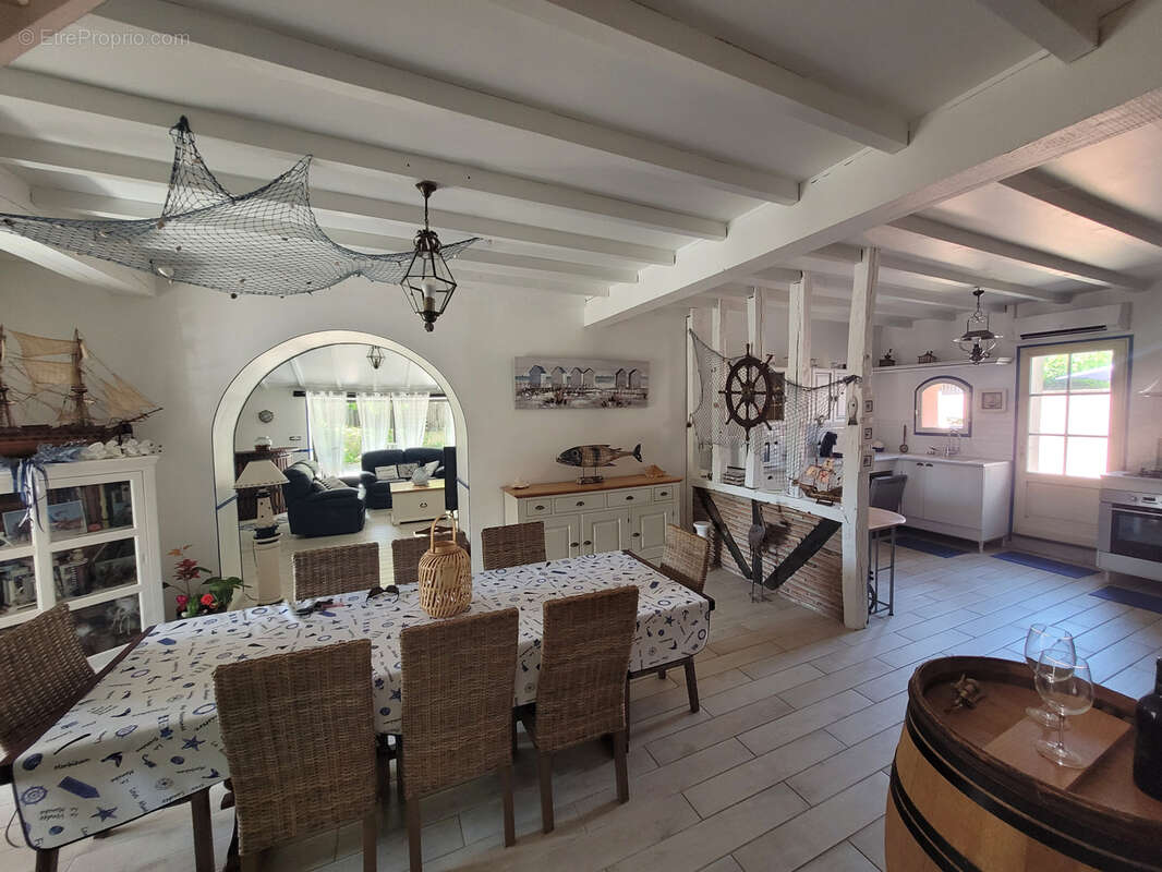 Maison à BIRAC-SUR-TREC