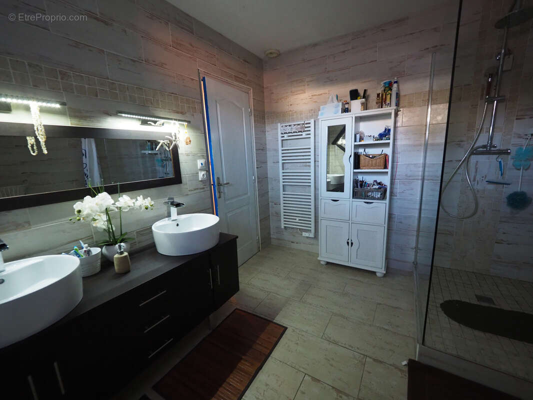 Maison à BIRAC-SUR-TREC