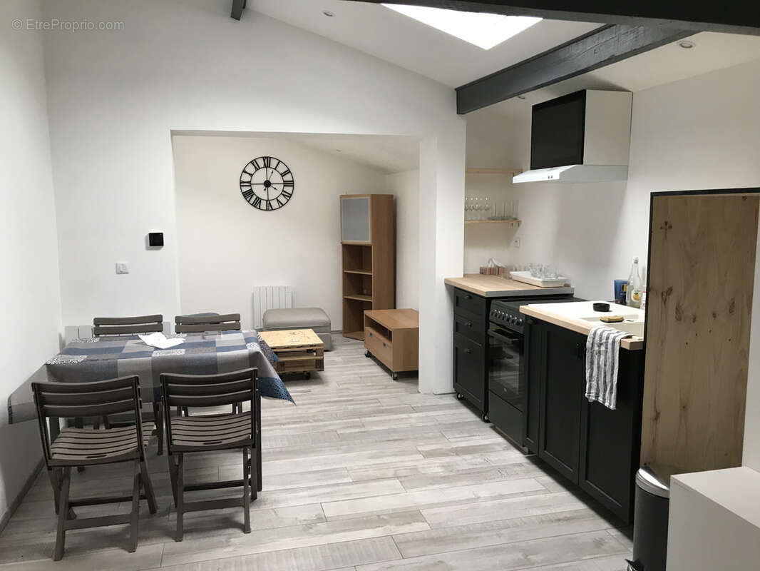 Maison à VILLENAVE-D&#039;ORNON