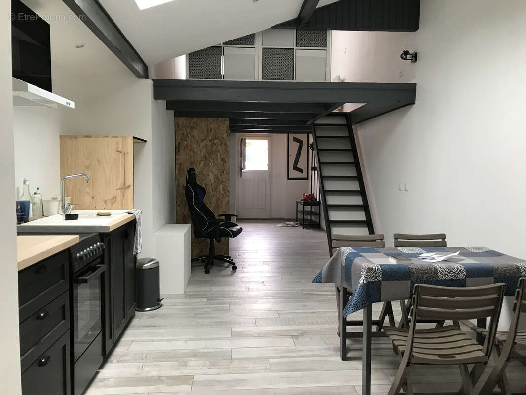 Maison à VILLENAVE-D&#039;ORNON