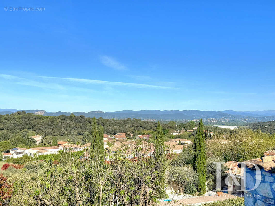 Maison à VEZENOBRES