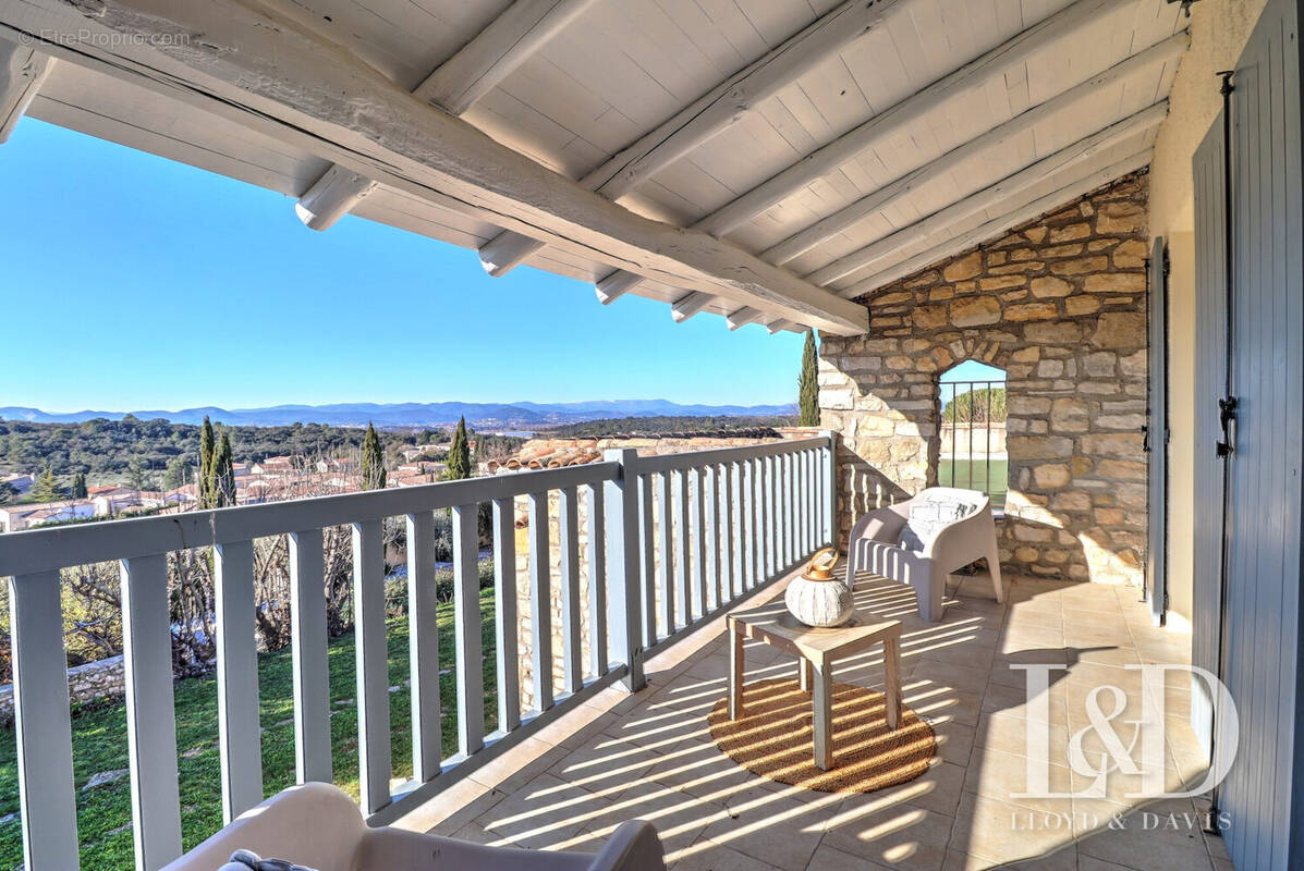 Maison à VEZENOBRES