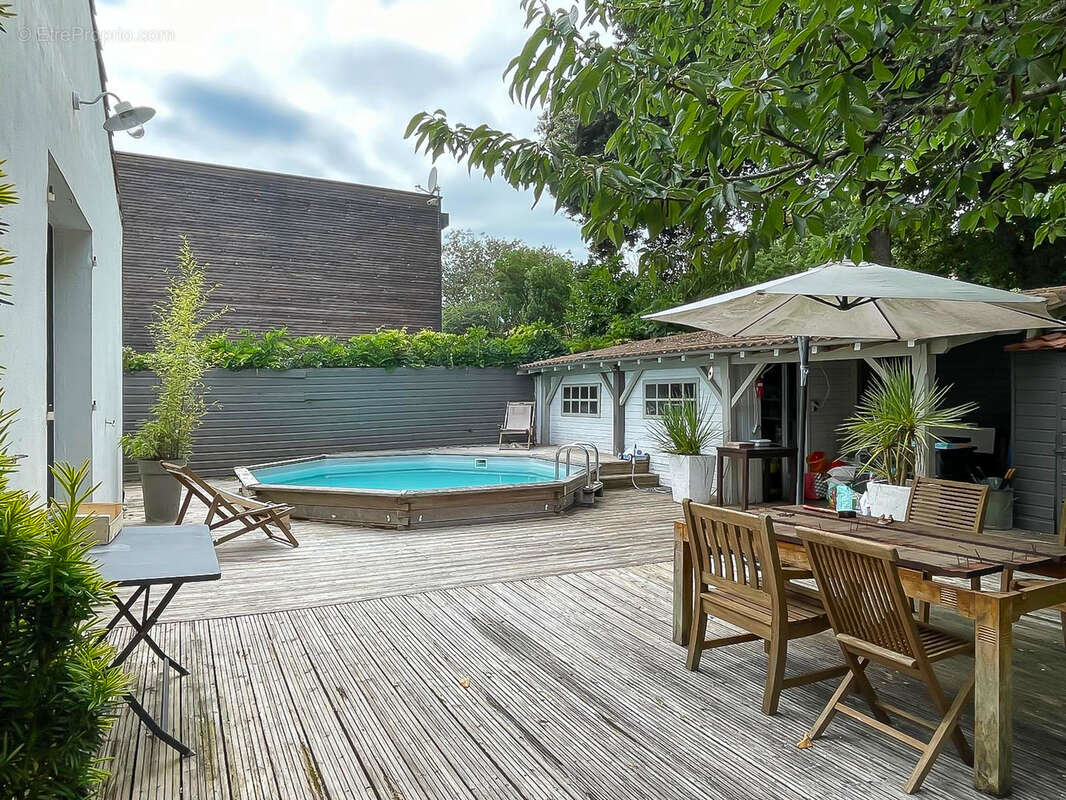 Maison à VAUX-SUR-MER