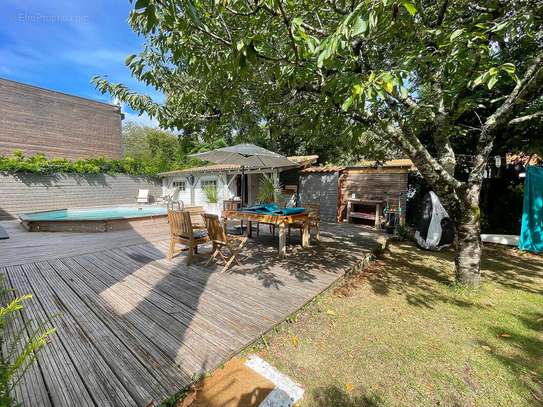 Maison à VAUX-SUR-MER