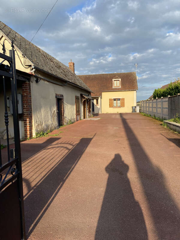Maison à LA BOURDINIERE-SAINT-LOUP