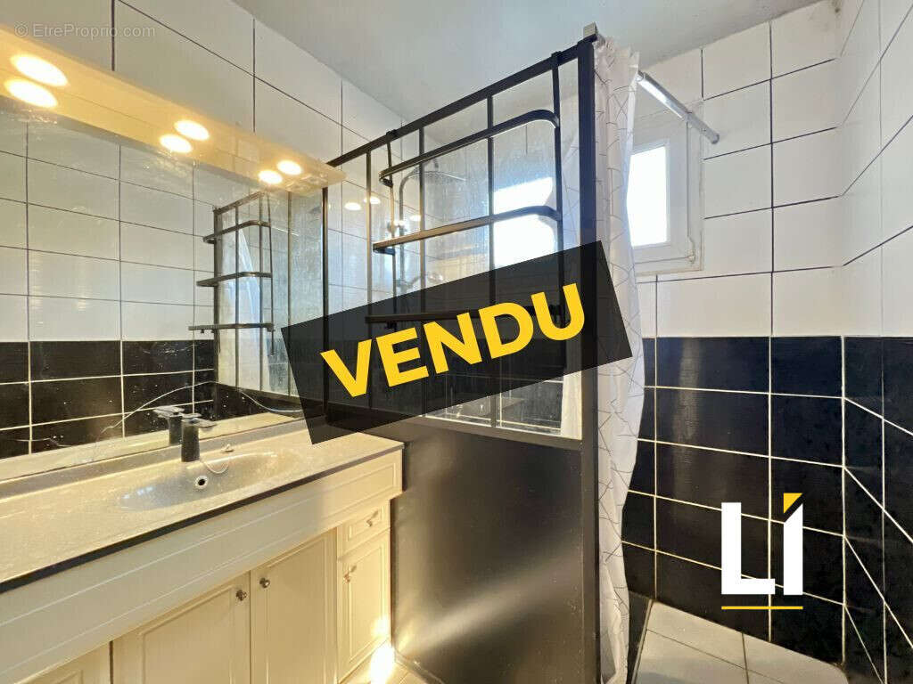 Maison à LES BRESEUX