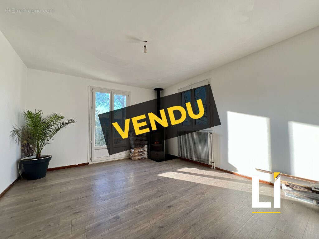 Maison à LES BRESEUX