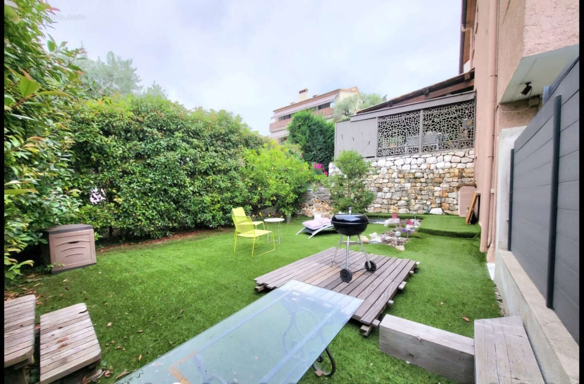 Appartement à VENCE