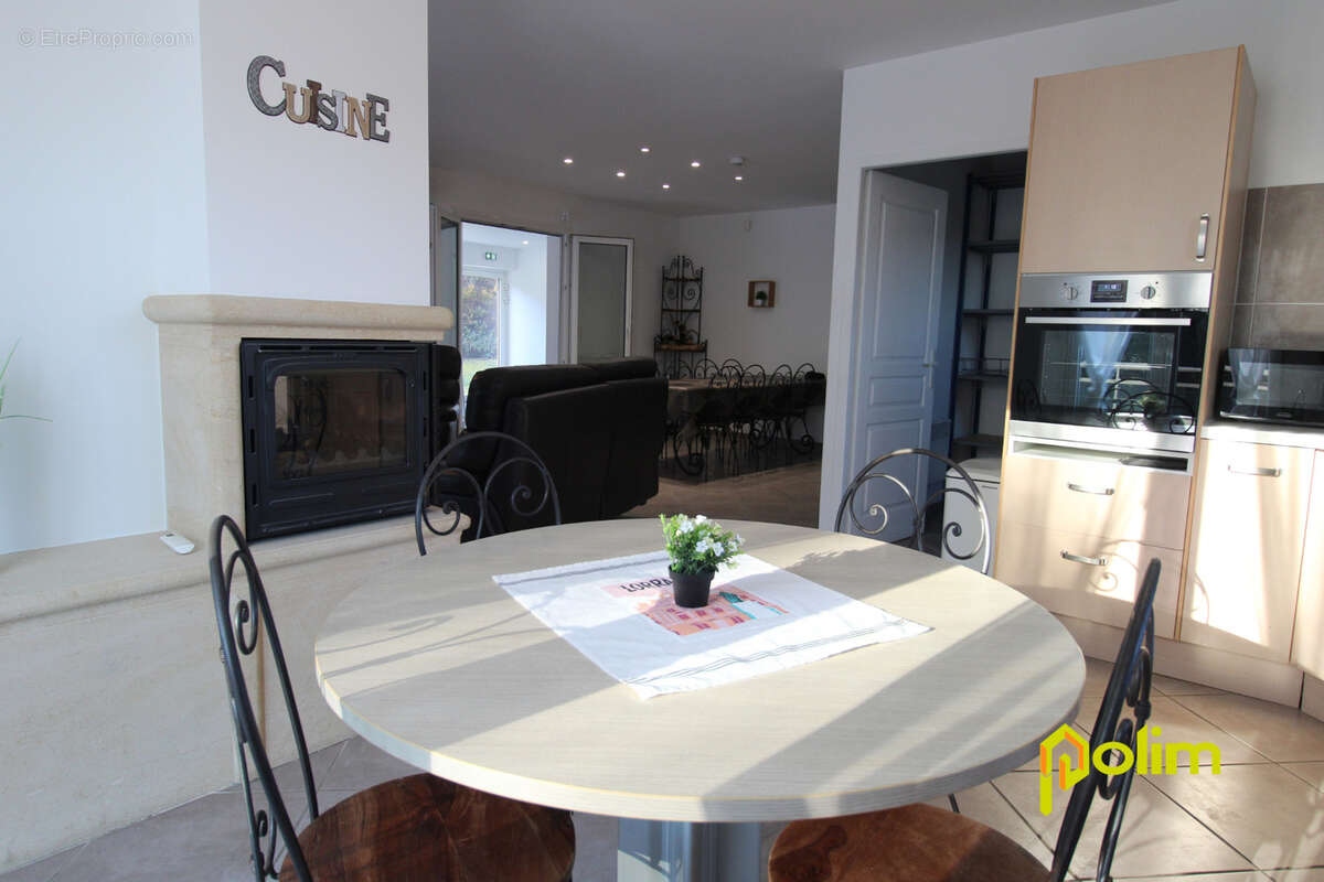 Maison à JEZAINVILLE