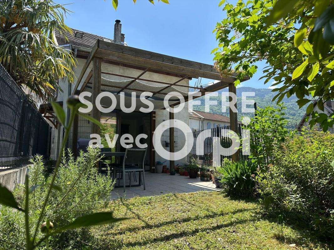 Maison à VAULNAVEYS-LE-HAUT