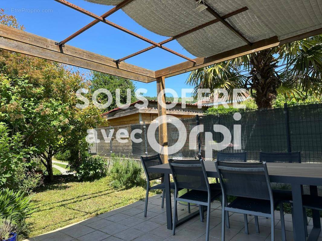 Maison à VAULNAVEYS-LE-HAUT