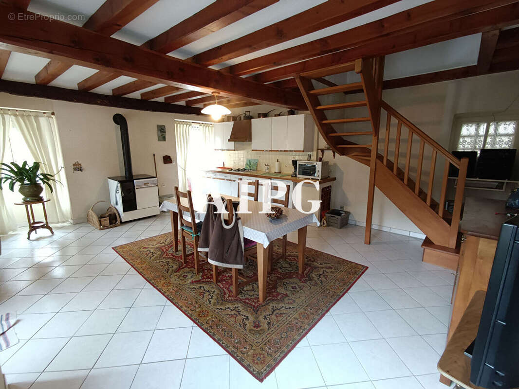 Maison à MELLIONNEC