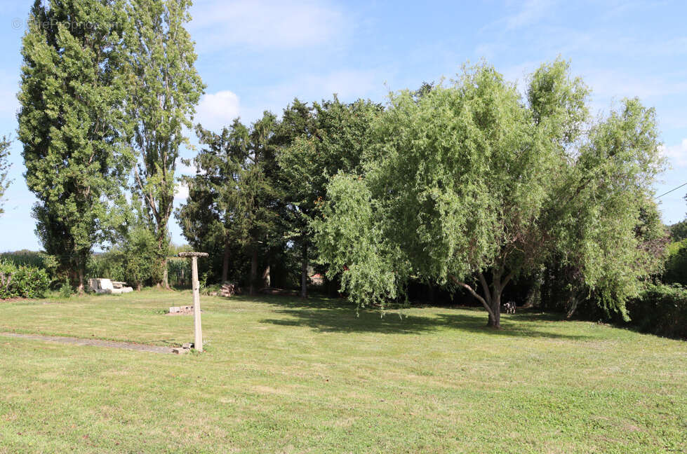 Maison à OLEAC-DESSUS