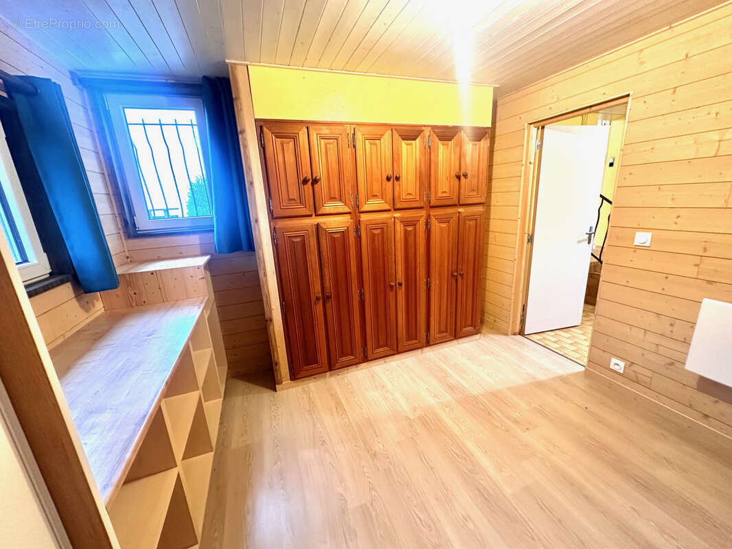 Maison à OLEAC-DESSUS