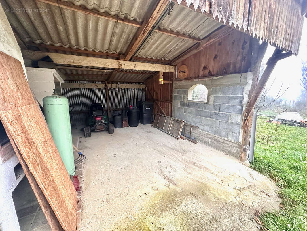 Maison à OLEAC-DESSUS