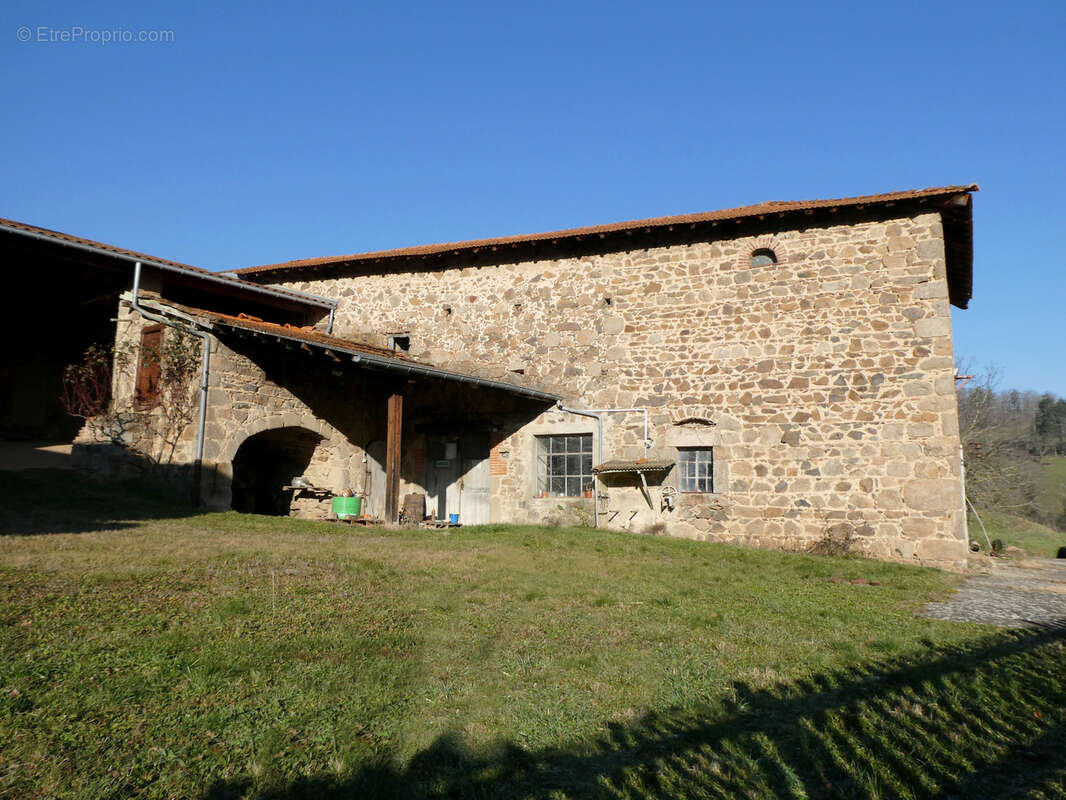 Maison à SAINT-LAURENT-DE-CHAMOUSSET